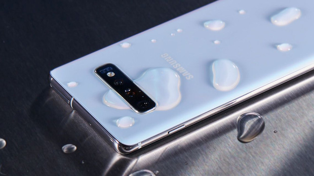 Mẹo kiểm tra áp suất Samsung vẫn có khả năng chống nước