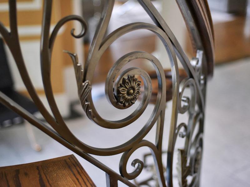 Staircase railing