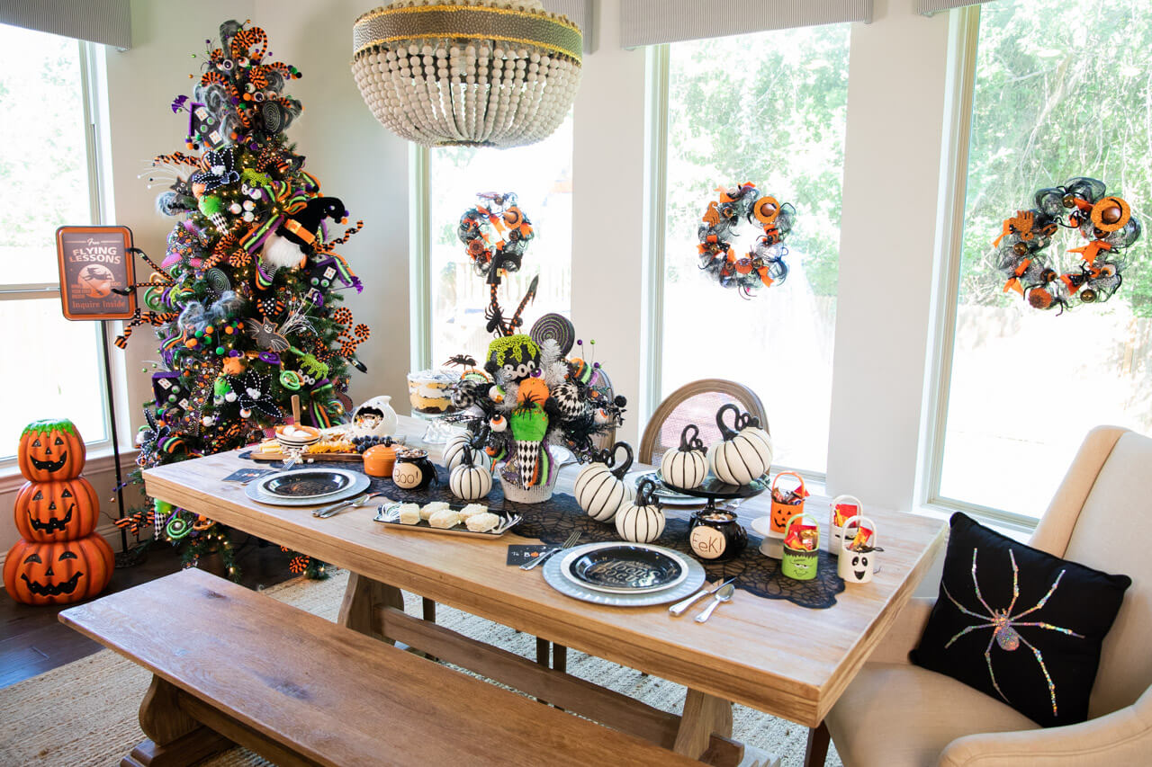 Cookie Monster Centerpiece & Table Setting I Decorated