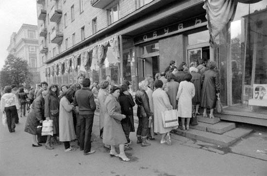 Очередь в СССР: «хвосты» как символ советской жизни. ФОТО