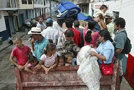 Resultado de imagen de imagenes de desplazados en colombia