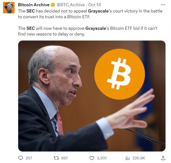 Tuit de Bitcoin Archive en el que se expone la decisión de la SEC de no recurrir la sentencia judicial de Grayscale en agosto.
