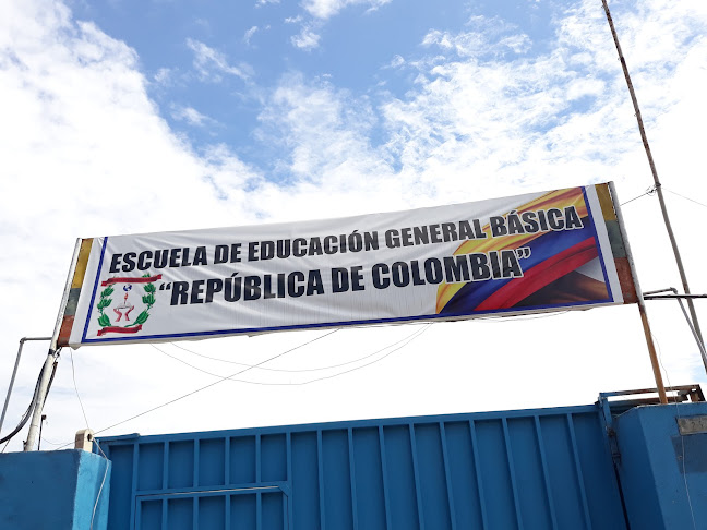 Opiniones de República de Colombia en Cuenca - Escuela