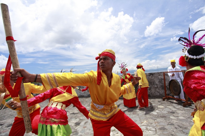 Ilustrasi Tari Salai Jin Ternate, Maluku Utara