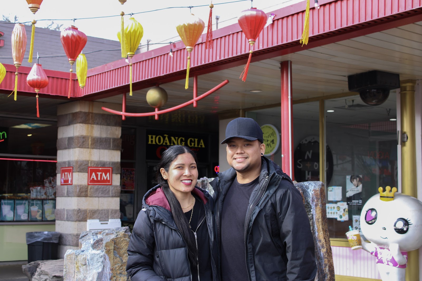 Diana Nguyen and Cham Keat, the creators of the Hypefoodies social media account.