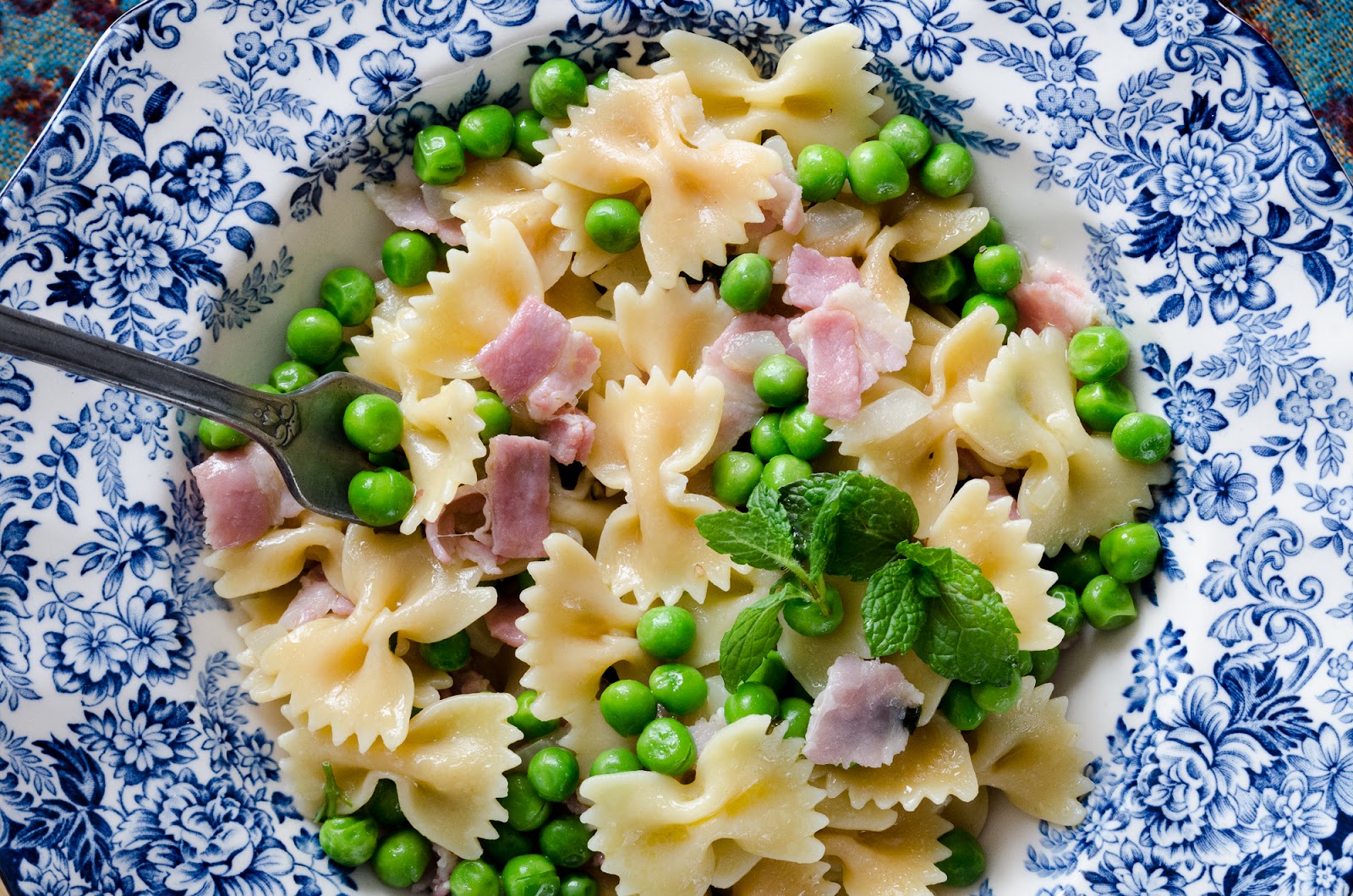 Gennaro's easy pancetta pasta with peas