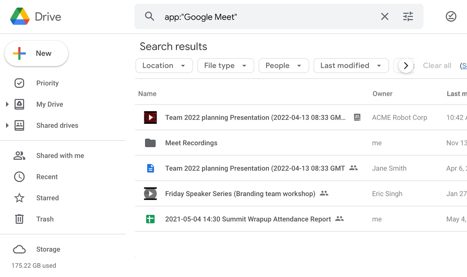Korzystanie z komendy wyszukującej pliki Google Meet na Dysku w chmurze
