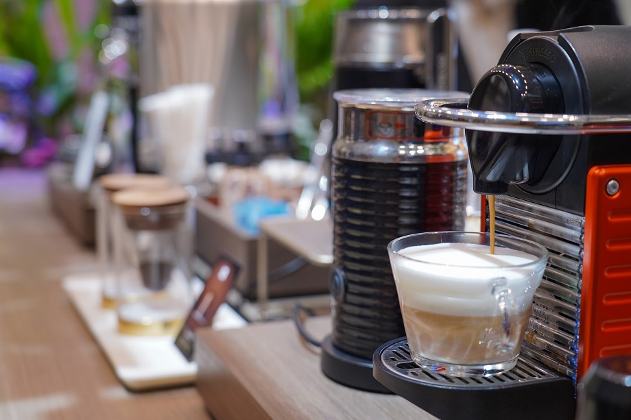 5  เครื่องชงกาแฟแคปซูล ขนาดน่ารัก ราคาไม่เกิน 3,000 บาท ที่น่าใช้ปี 2022 ! 6