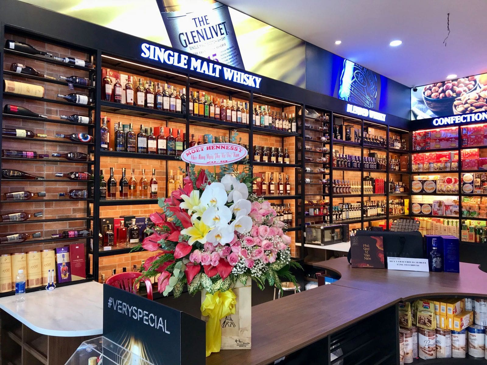 Dịch vụ mua bán rượu ngoại tại TpHCM