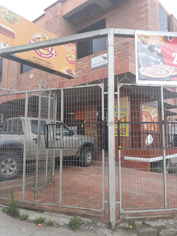 Mania Pizza Restaurant - Cuenca