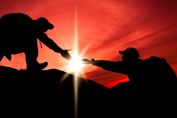 Die idealen Arkana für eine starke Freundschaft in der Kompatibilitätsmatrix