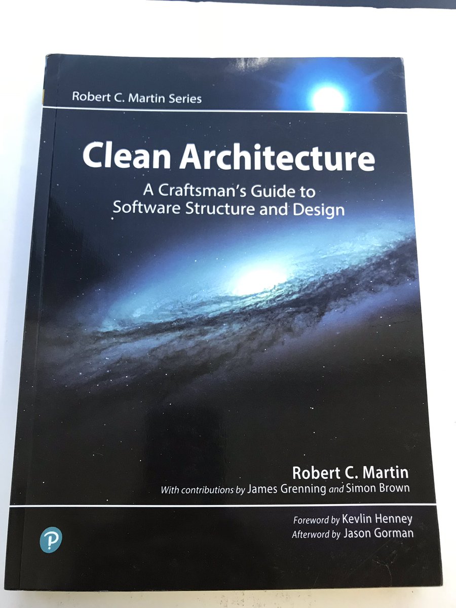 Clean Architecture: A Craftsman's Guide To Software Structure And Design By Robert C.Martin