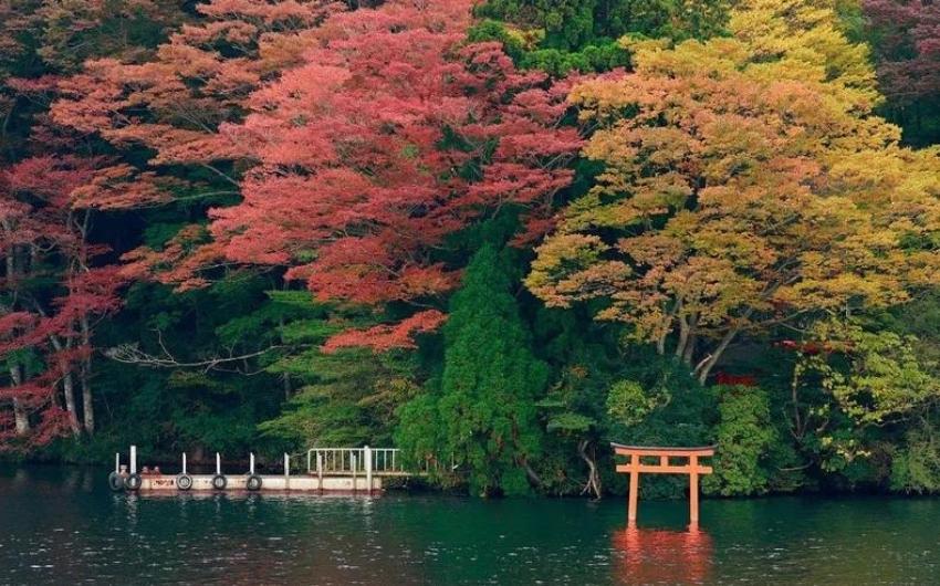 Akito - The autumn season in Japan-Japanese boy names