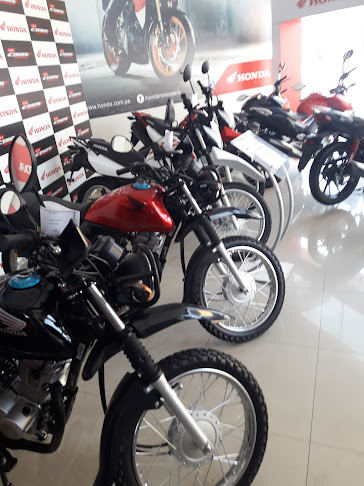 Opiniones de Perumotor en Cayma - Concesionario de automóviles