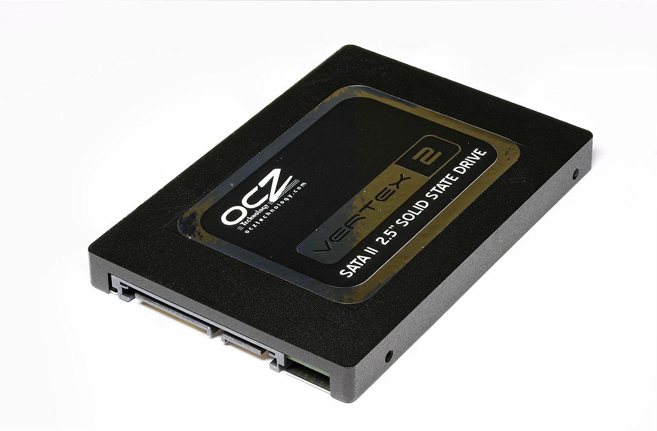 C:\Users\john\Pictures\1280px-Vertex_2_Solid_State_Drive_by_OCZ-top_oblique_PNr°0307.jpg