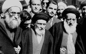 https://upload.wikimedia.org/wikipedia/fa/thumb/9/99/Abolghasem_kashani_pas_az_koodeta.JPG/300px-Abolghasem_kashani_pas_az_koodeta.JPG