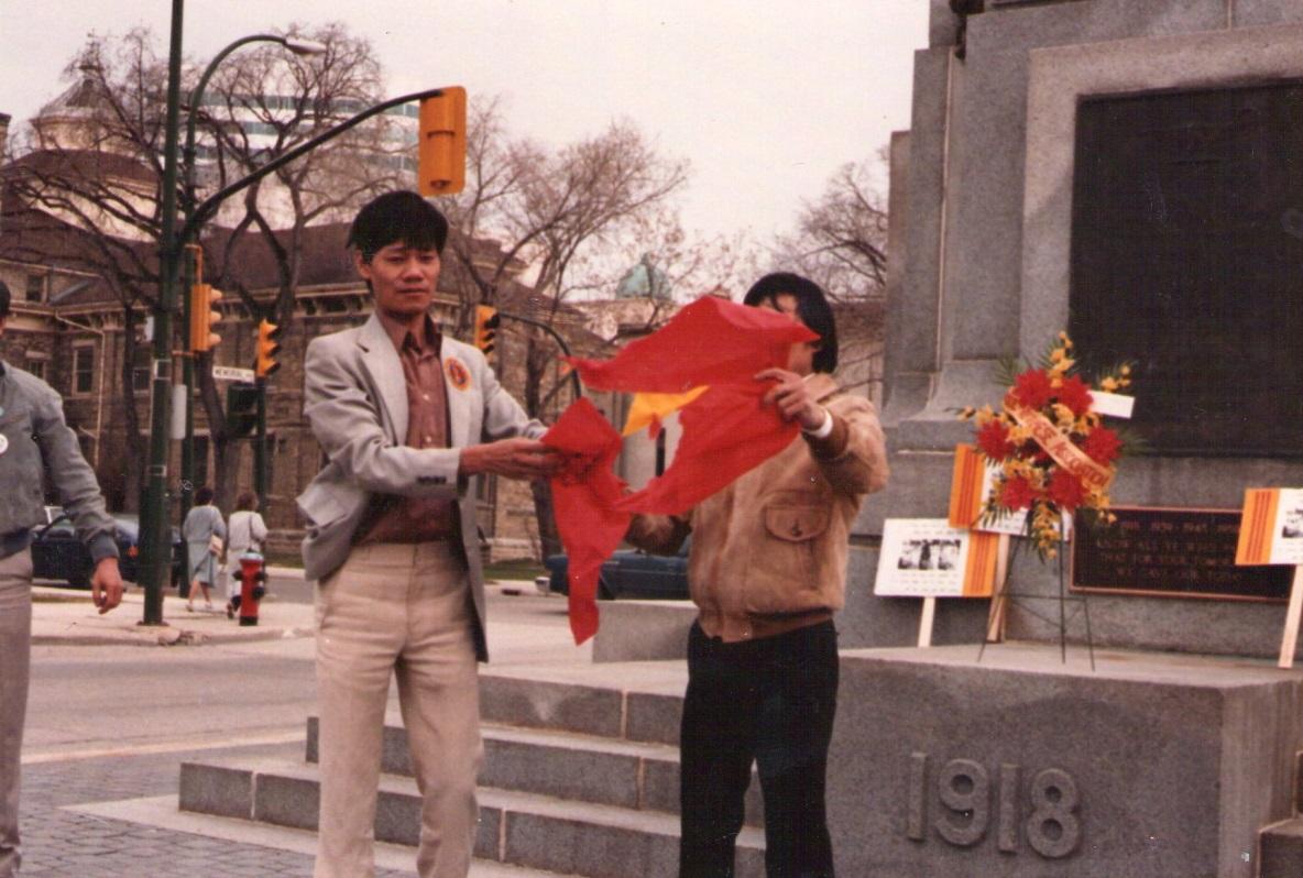 http://www.nguoiviettudo.ca/photo/nth/img008.jpg