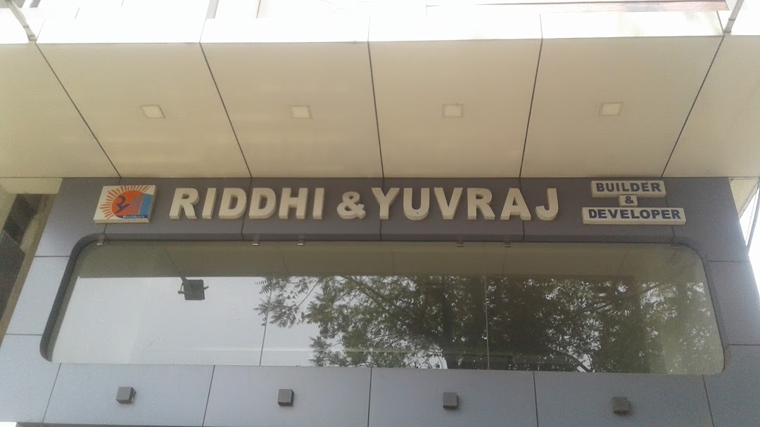 Riddhi & Yuvraj