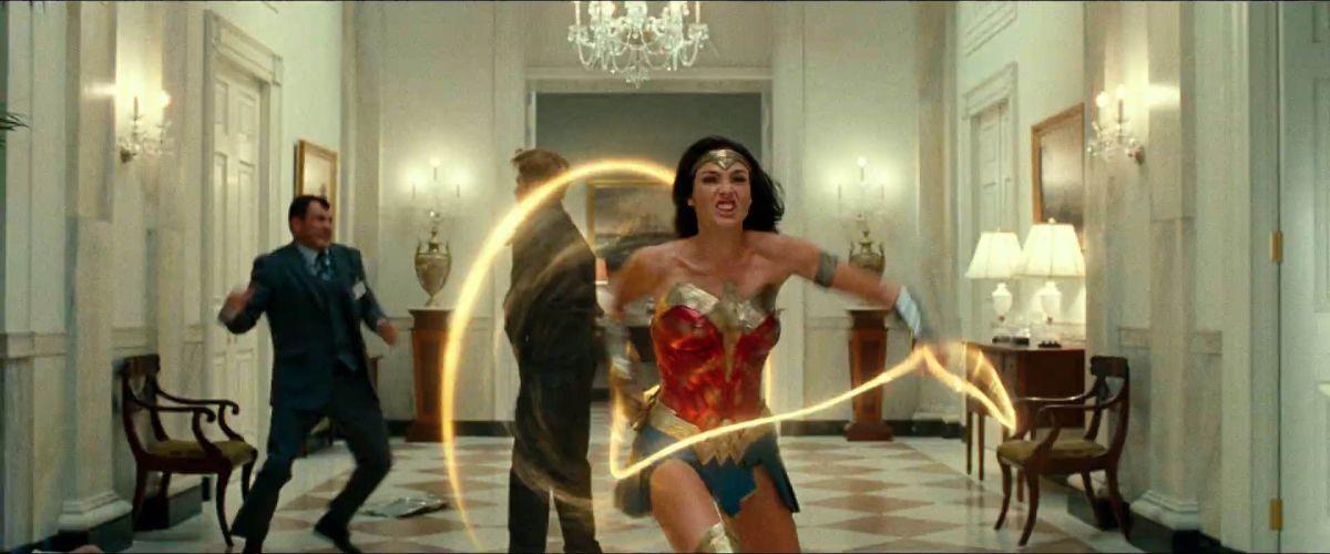 C:\Users\usetr\Desktop\神力女超人1984\Wonder-Woman-1984-Trailer-1-0125.jpg