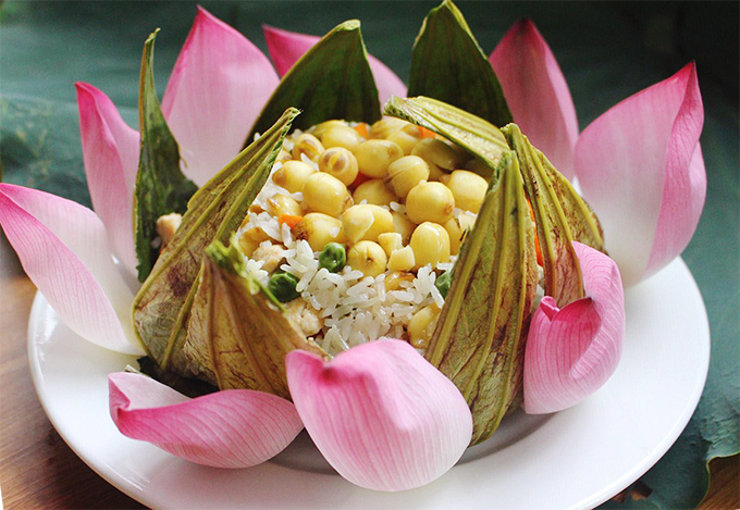 Traditional Vietnamese Food | Cơm Tẻ Hạt Sen