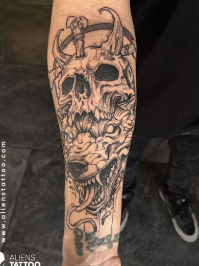 Wolf And Skull Tattoo Design On Arm