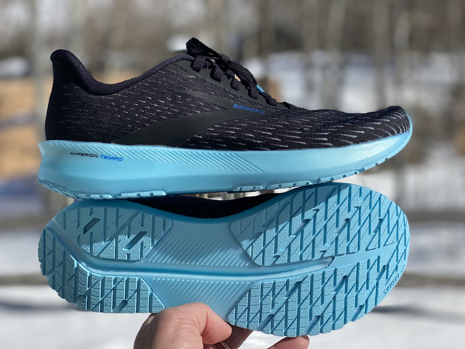 brooks hyperion weight