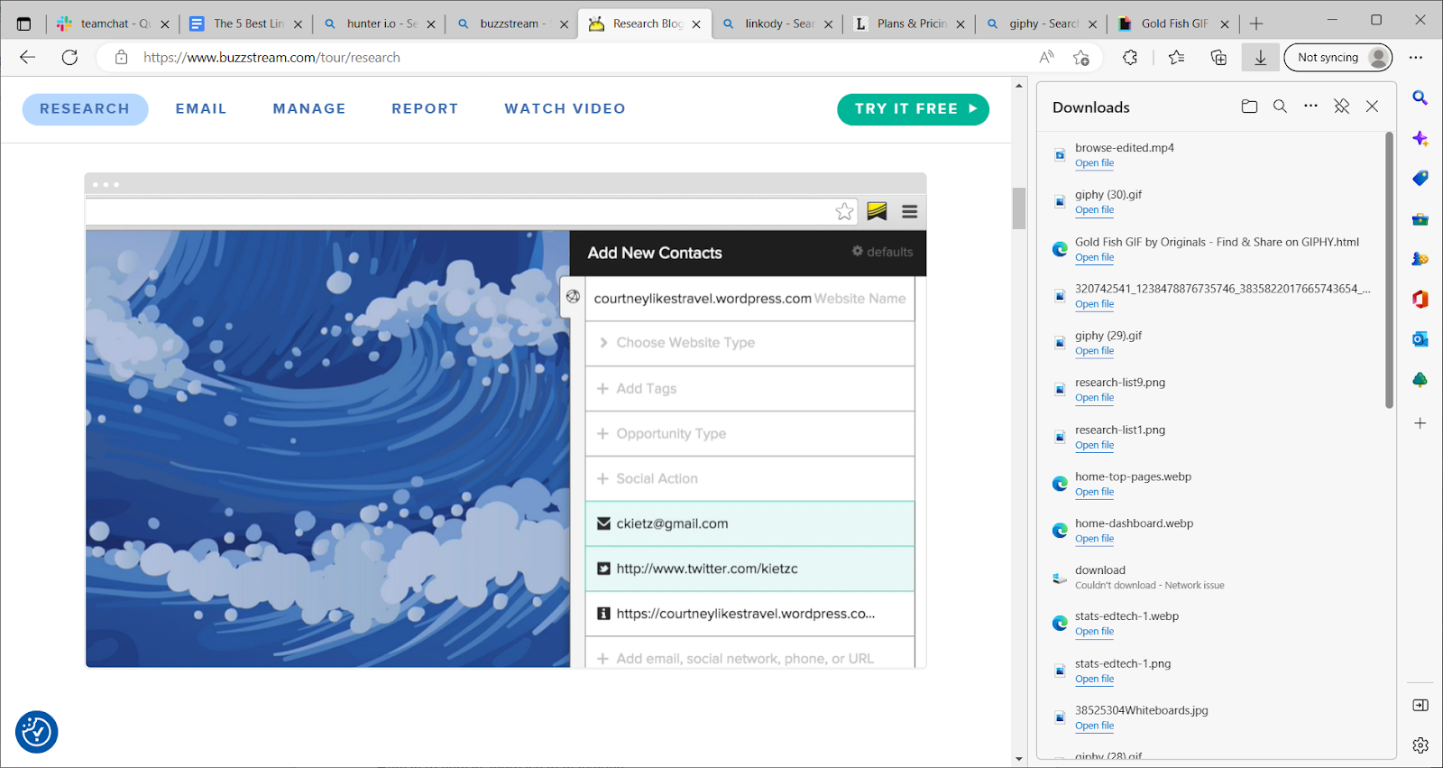 An image highlighting how to use the chrome extension Buzzmarker making contact prospecting a lot more efficient.