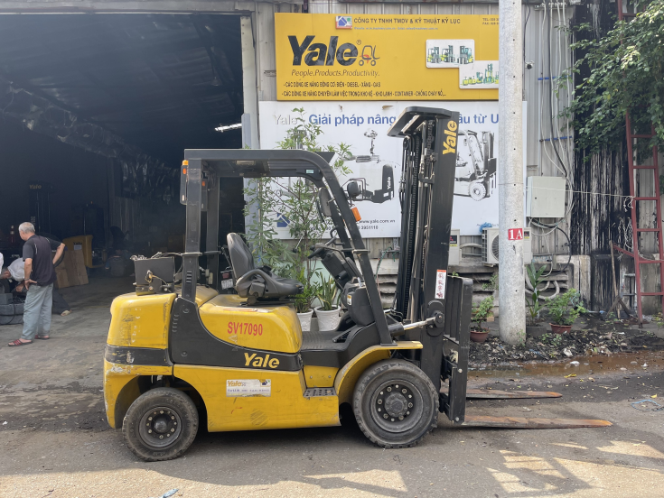Customers should choose hydraulic oil with higher viscosity for second-hand forklifts