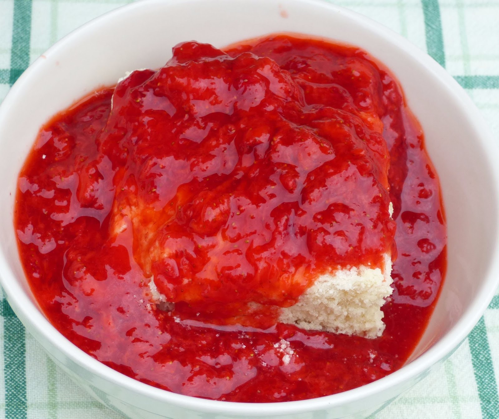 BerriesCakeDish.jpg