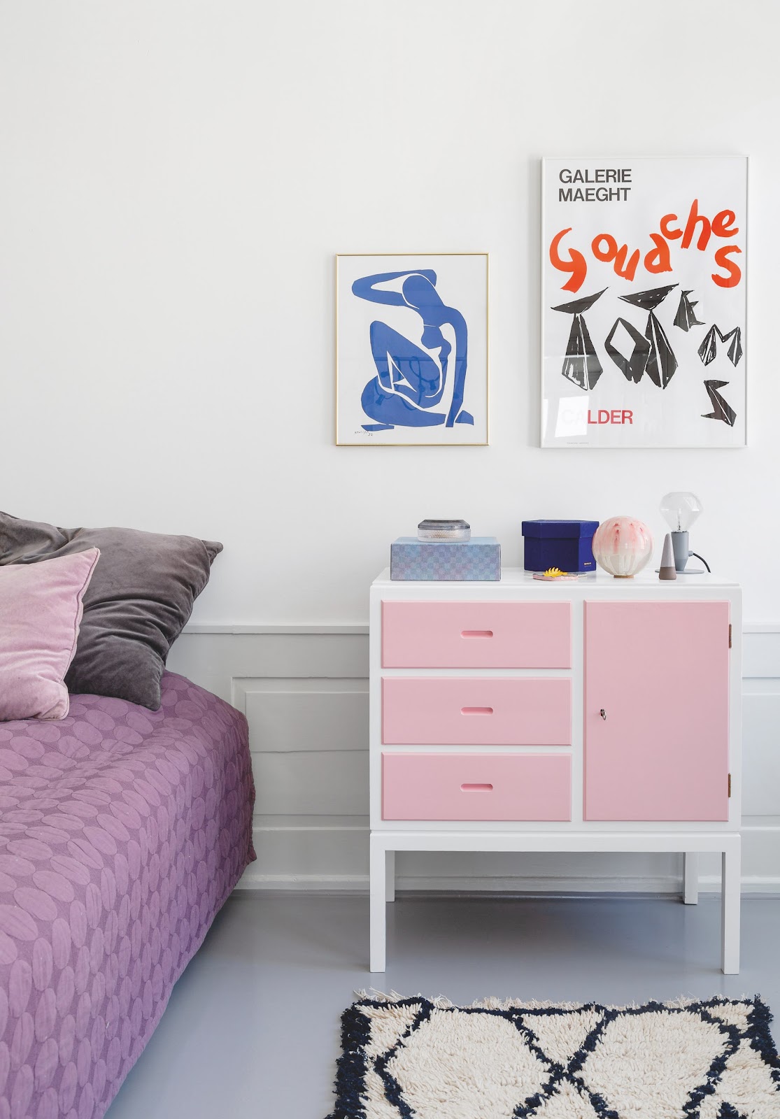 Color trends 2021: Millennial Purple retro design