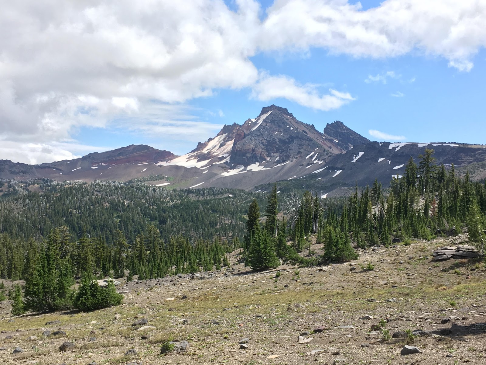 three sisters loop oregon mountains backpacking route