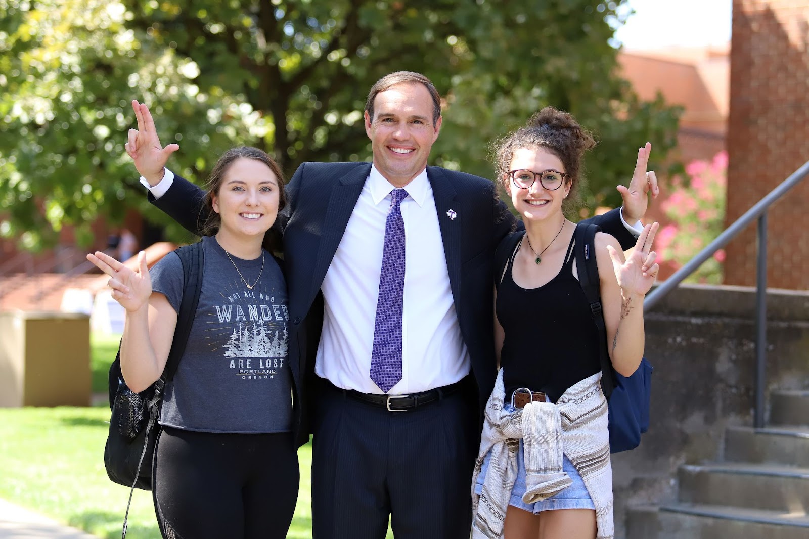 Photo of Tarleton President with students on first day of class