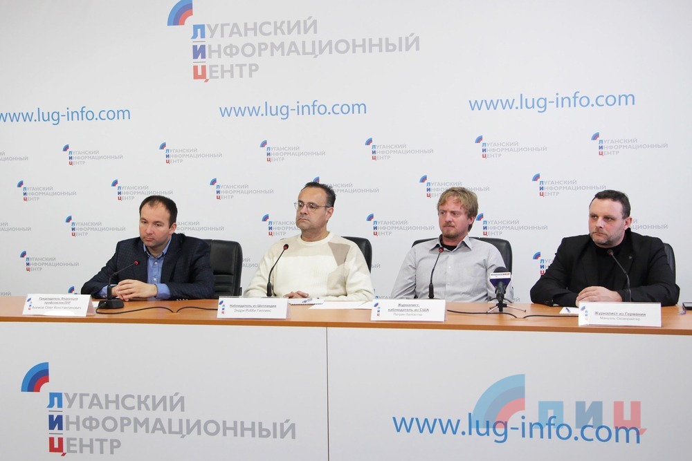 Пресс-конференция «наблюдателей» в «ЛуганскИнфорЦентре»