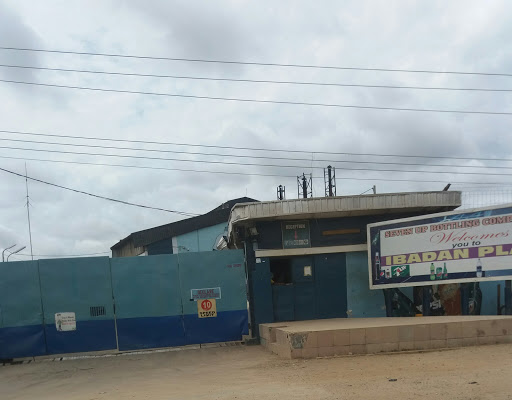 7up bottling company plc, 7up Rd, Oluyole, Ibadan, Nigeria, Department Store, state Oyo