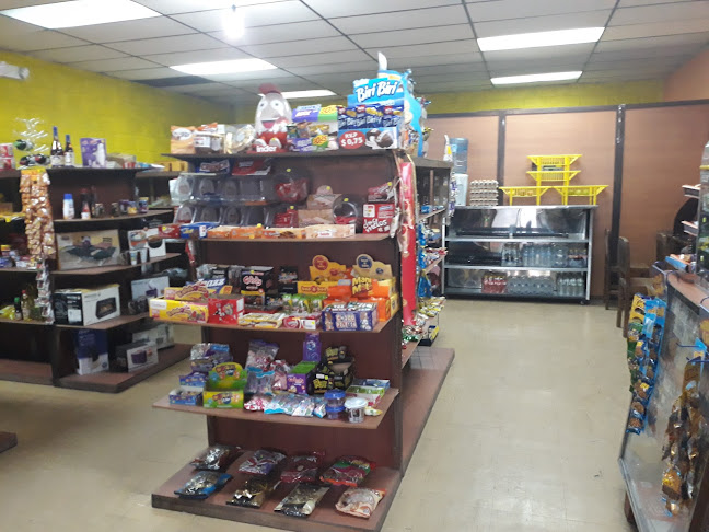 Opiniones de Maxi Mane Net en Quito - Tienda de ultramarinos