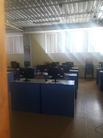 Comentarios y opiniones de Universidad Católica De Trujillo- Laboratorio de Compunto