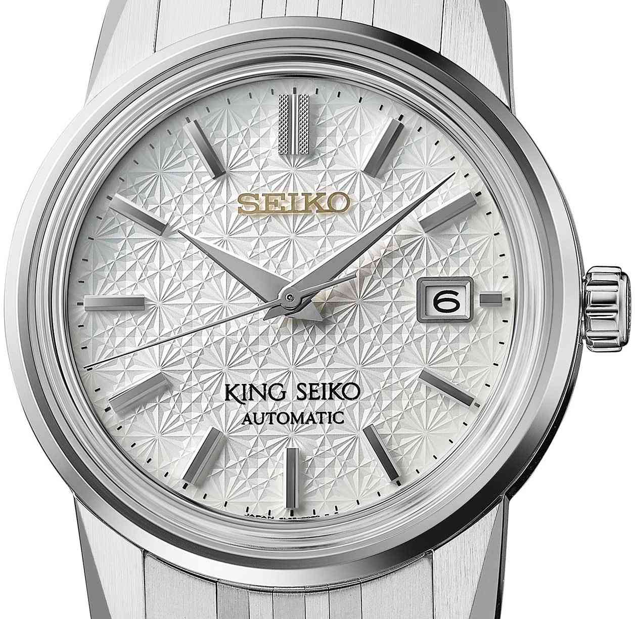 Desain dial pada King Seiko SJE095