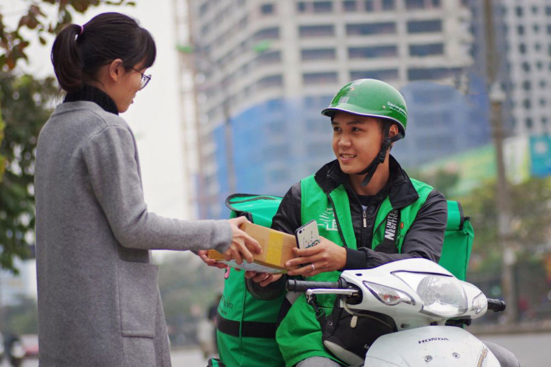 Giao hàng tiết kiệm áp dung cước phí khá rẻ