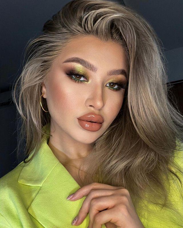Gold and Green Makeup