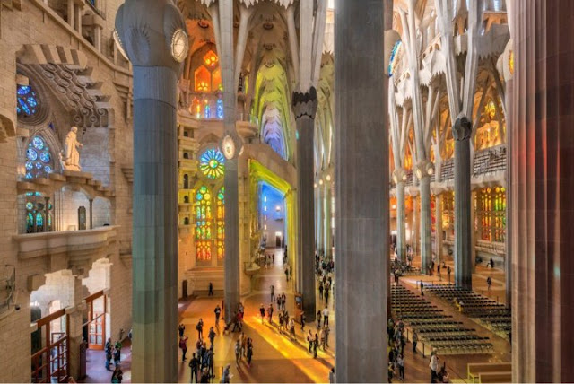 Ngay cả người không tin cũng được biến đổi sau khi rời khỏi Vương cung Thánh đường Sagrada Familia của Barcelona