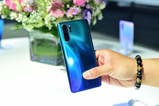 Sửa lỗi mất rung Huawei P30 uy tín lấy ngay