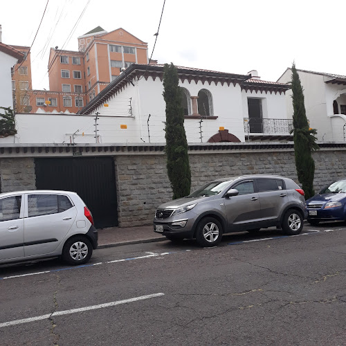 Centro De Capacitación Gabriel Garcia Moreno - Academia de idiomas