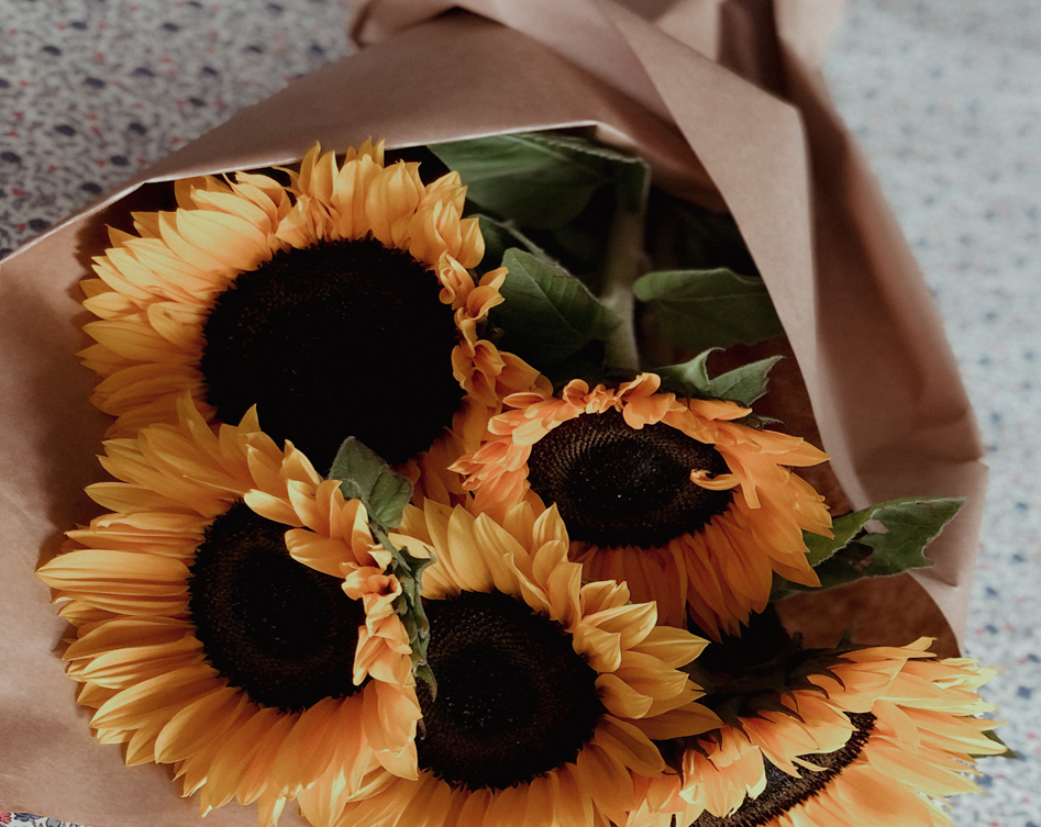 How To Arrange a Sunflower Bouquet