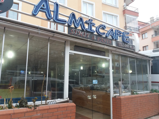 Almi Cafe açılış saatleri