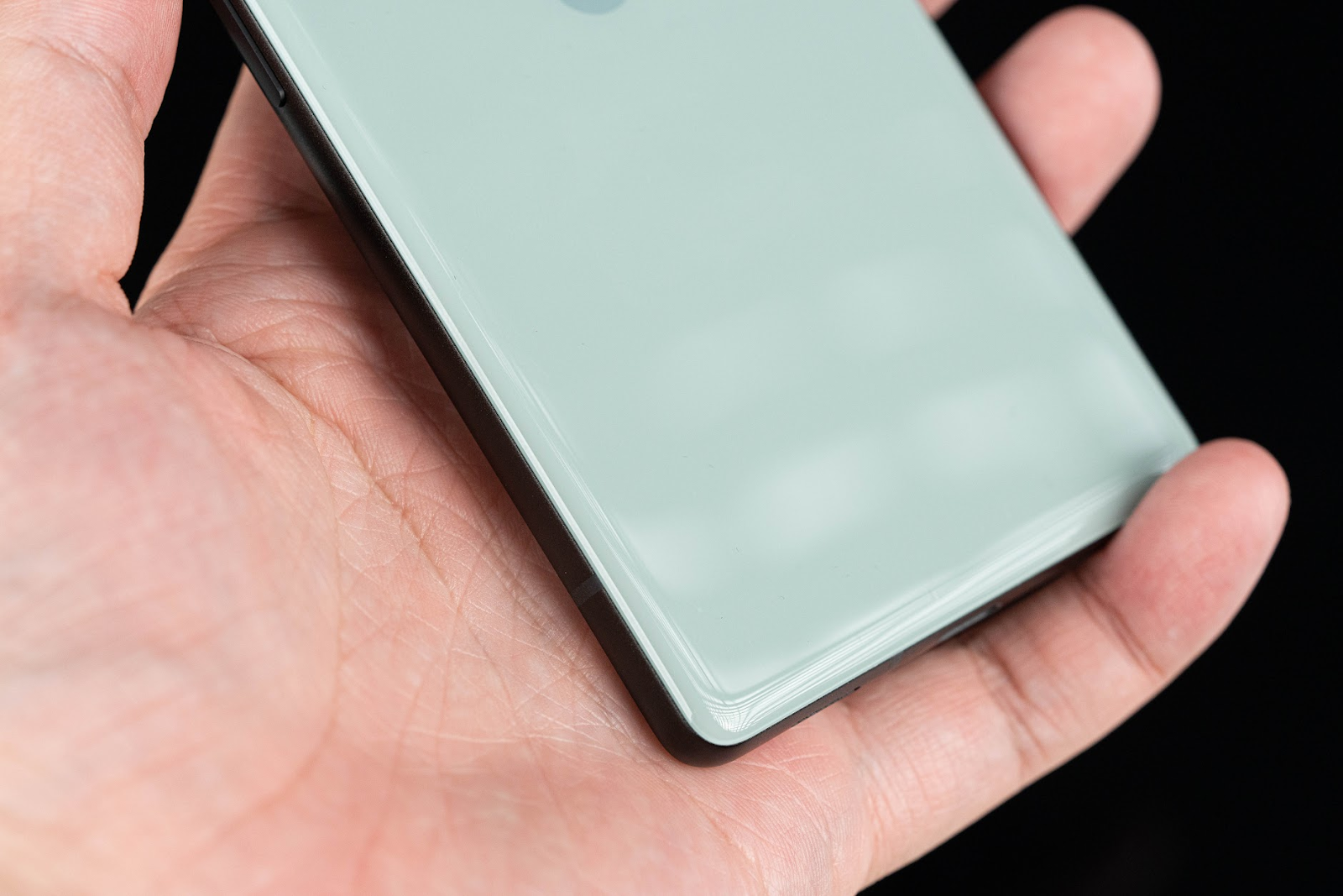 Google Pixel 6a 開箱短評測報告 螢幕數值分享｜Google Tensor、充電實測、eSIM、OIS 光學防手震、Pixel 6 Pro / Pixel 6 ptt｜科技狗 - 5g, 5G 手機, 5G手機, Android 12, google, google pixel, Google Pixel 6a, Google Tensor, PIXEL, PTT, 台灣google, 手機開箱, 科技狗, 開箱, 開箱上手, 開箱評測 - 科技狗 3C DOG