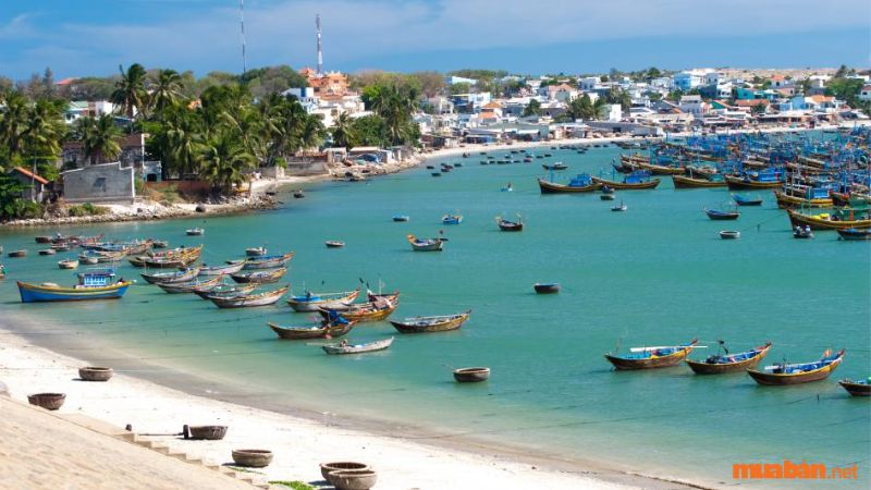  Phan Thiết là một trong những thành phố biển phát triển mạnh về du lịch