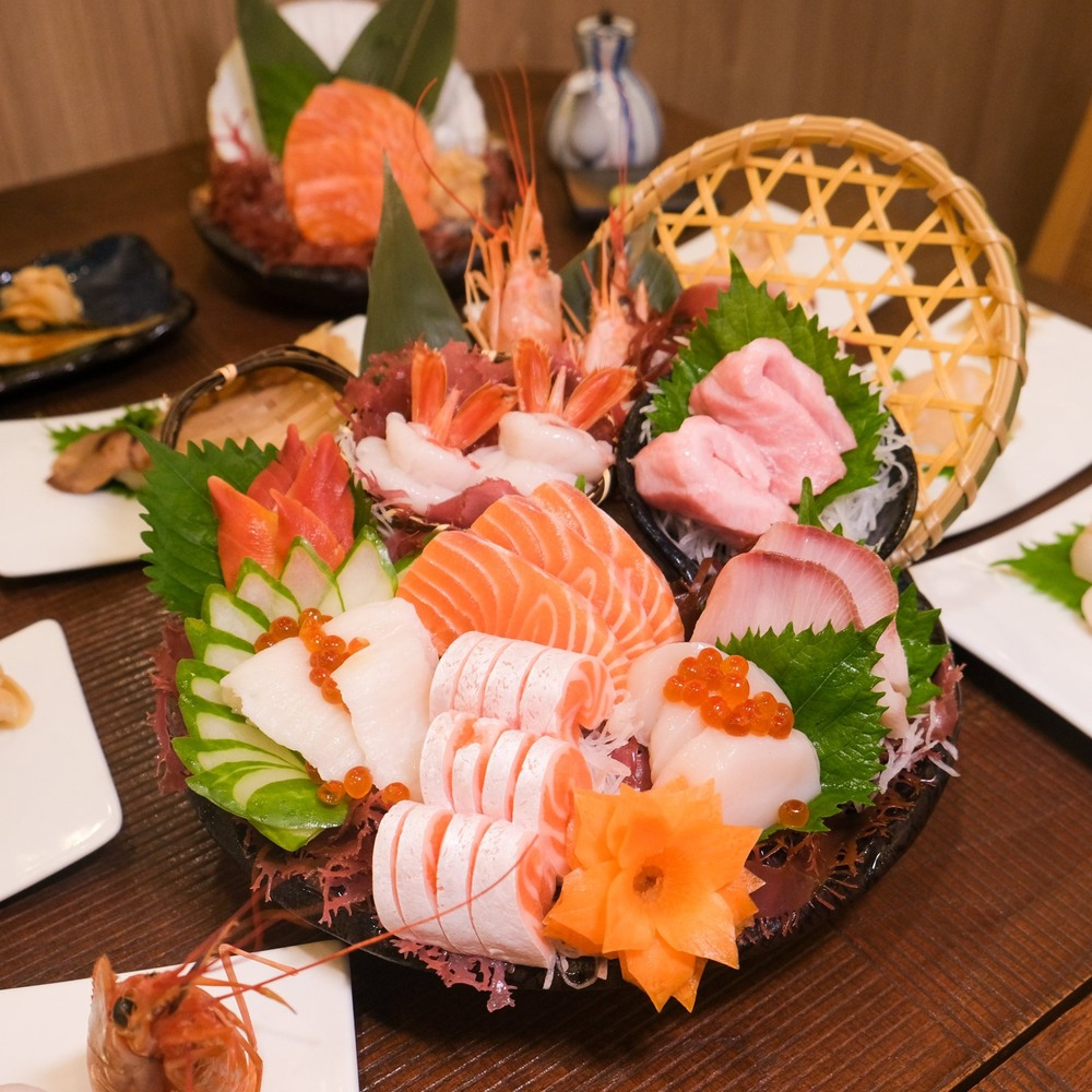 Premium Sashimi Set ซาชิมิรวม 8 ชนิด