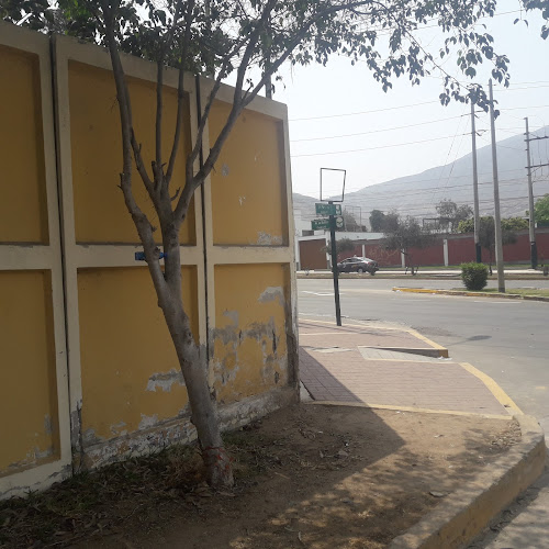 Comentarios y opiniones de Primax Sol De La Molina