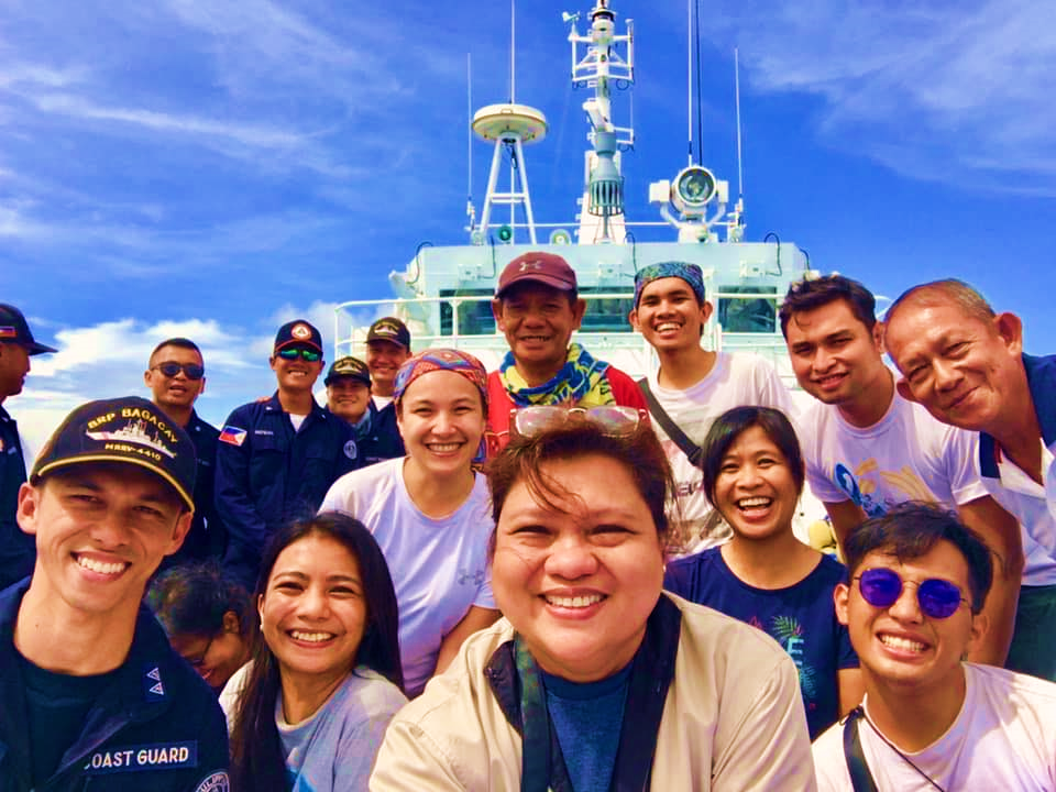 Image may contain: 11 people, including Kilo Con Su Misyon, Jose Manguera Jose, Noriel Bihasa Esteban, Michelle Sotaridona Eusébio, Jae B. Rodriguez and Ajid Joe, people smiling, sky and outdoor