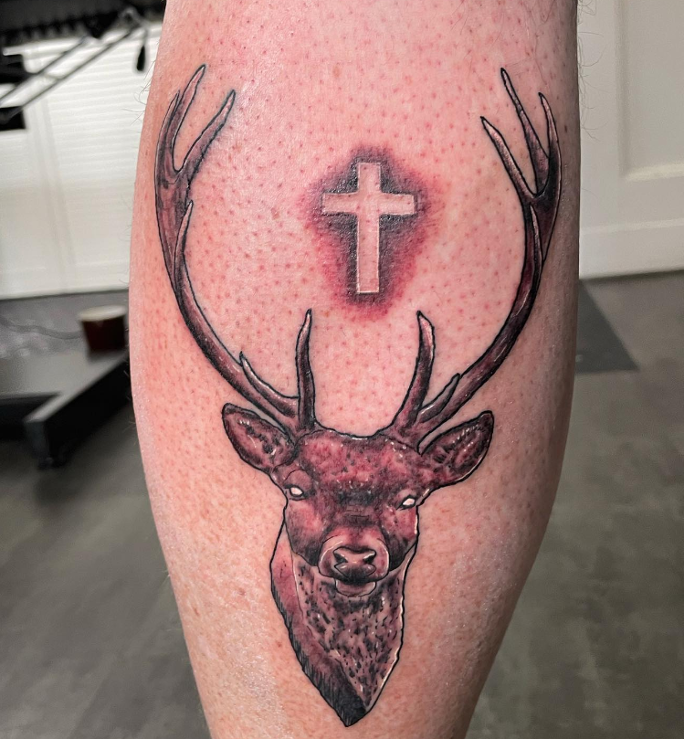 Red Shade Cross Stag